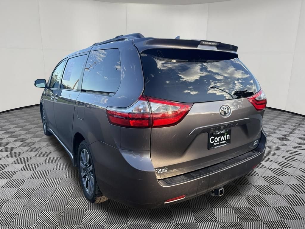 Used 2020 Toyota Sienna XLE w/ XLE Navigation Package AWD/4WD image 4