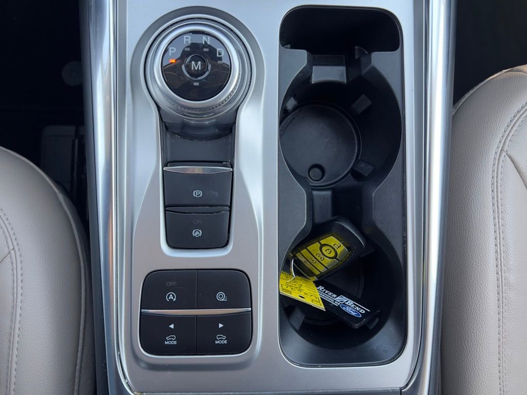 Used 2020 Ford Explorer XLT w/ Equipment Group 202A image 34