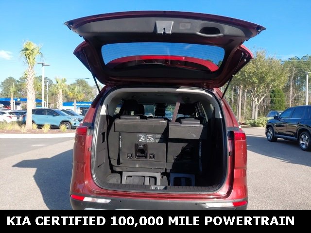 Used 2024 Kia Carnival LX image 25