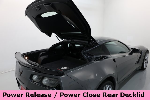 Used 2016 Chevrolet Corvette Z06 w/ 3LZ Preferred Equipment Group image 47
