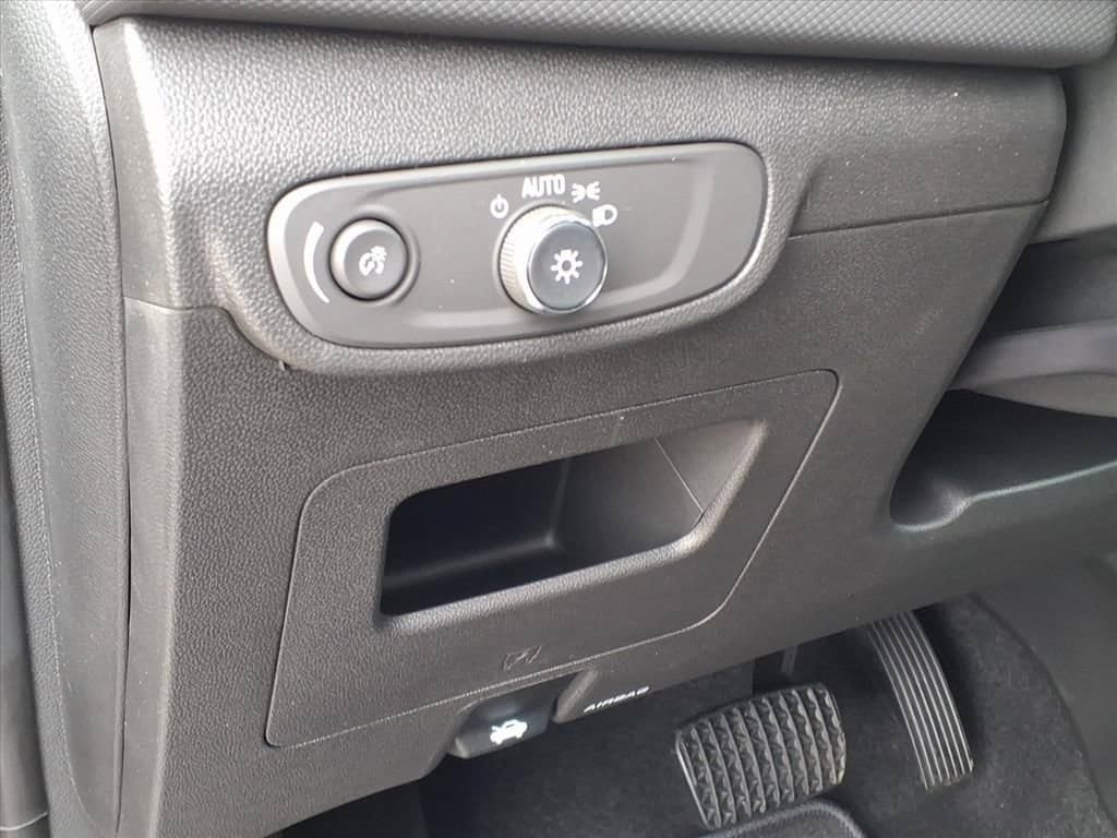 New 2026 Chevrolet TrailBlazer LT w/ Convenience Package FWD image 15