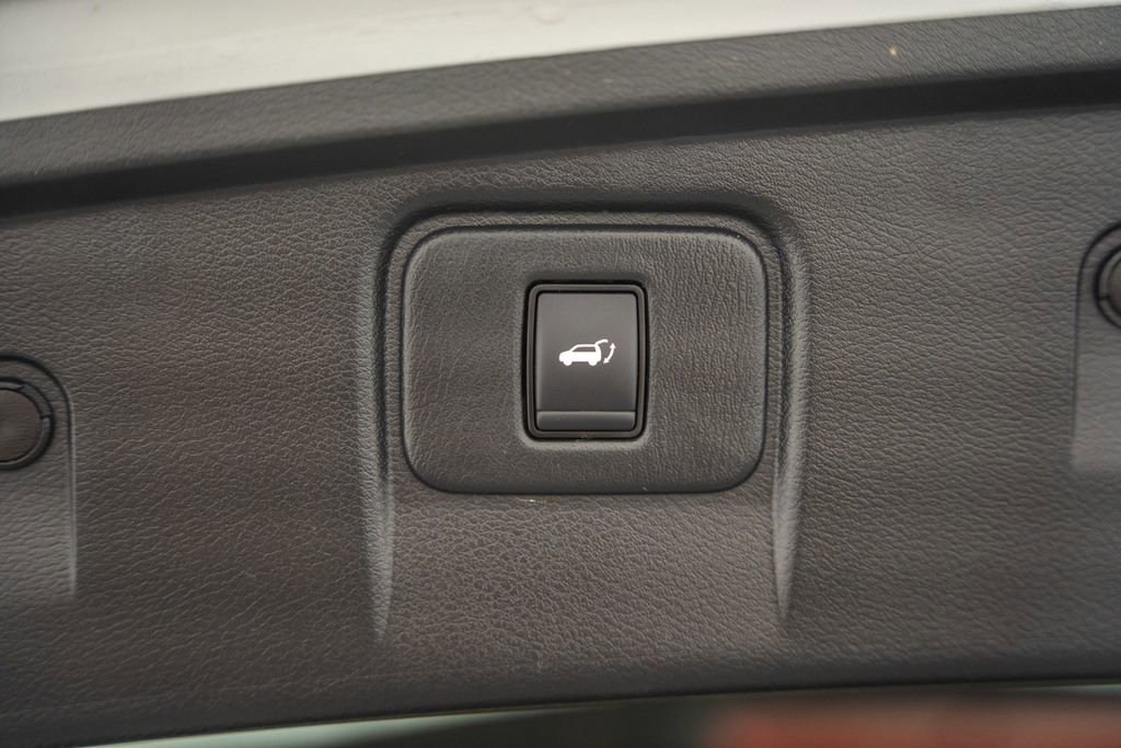 Used 2020 Nissan Murano Platinum w/ Cargo Package AWD/4WD image 12