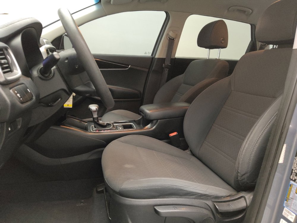 Used 2020 Kia Sorento L image 17