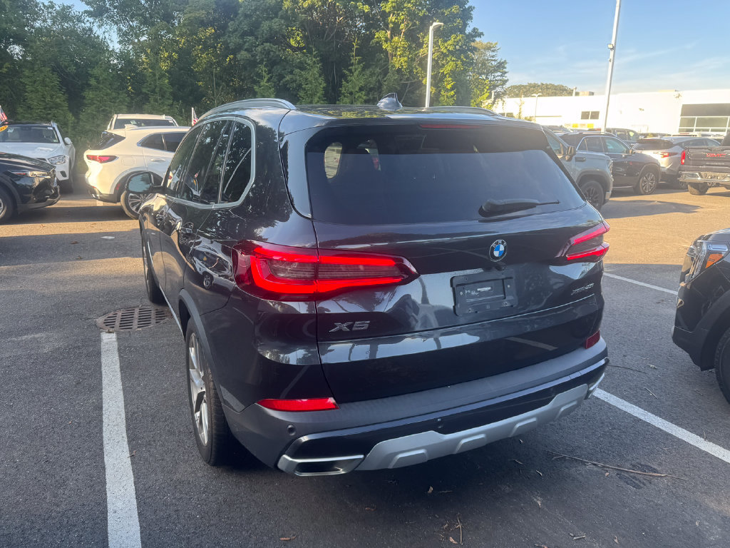 Used 2023 BMW X5 xDrive40i w/ Premium Package AWD/4WD image 5