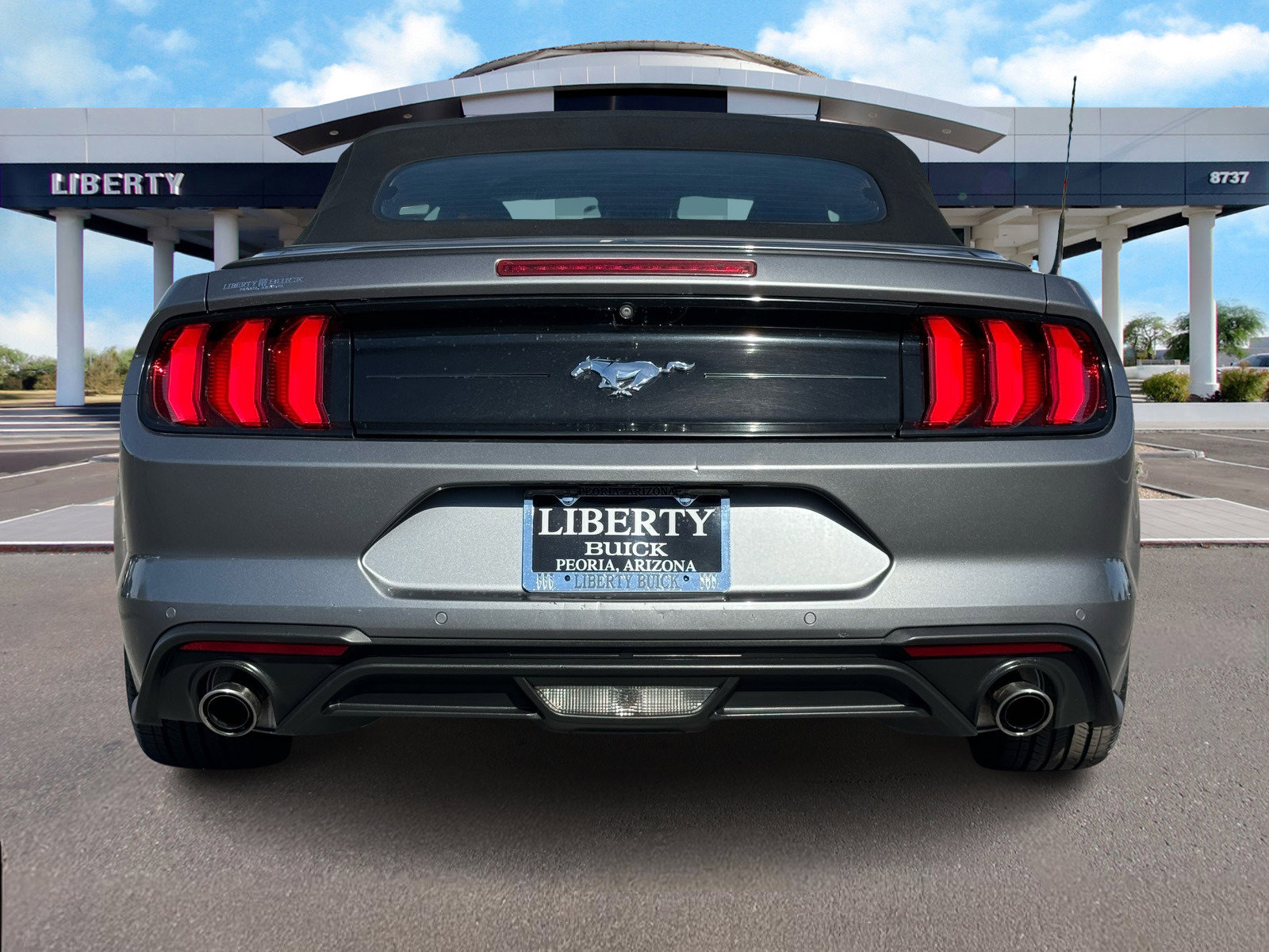 Used 2021 Ford Mustang Premium image 5