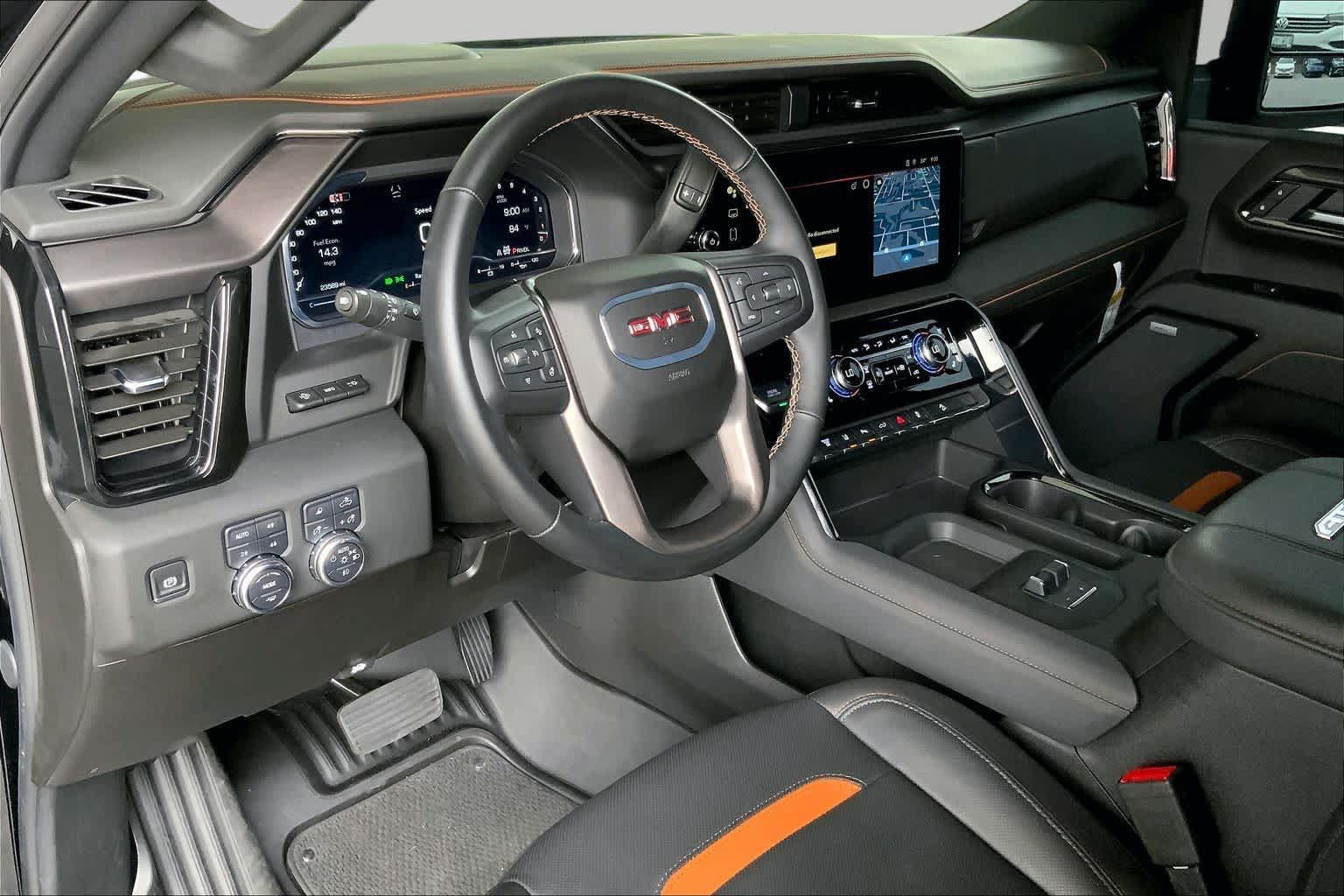 Used 2025 GMC Sierra 2500 AT4 w/ AT4 Premium Plus Package AWD/4WD image 18
