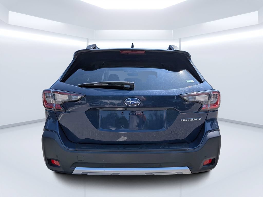 Used 2023 Subaru Outback Limited AWD/4WD image 4