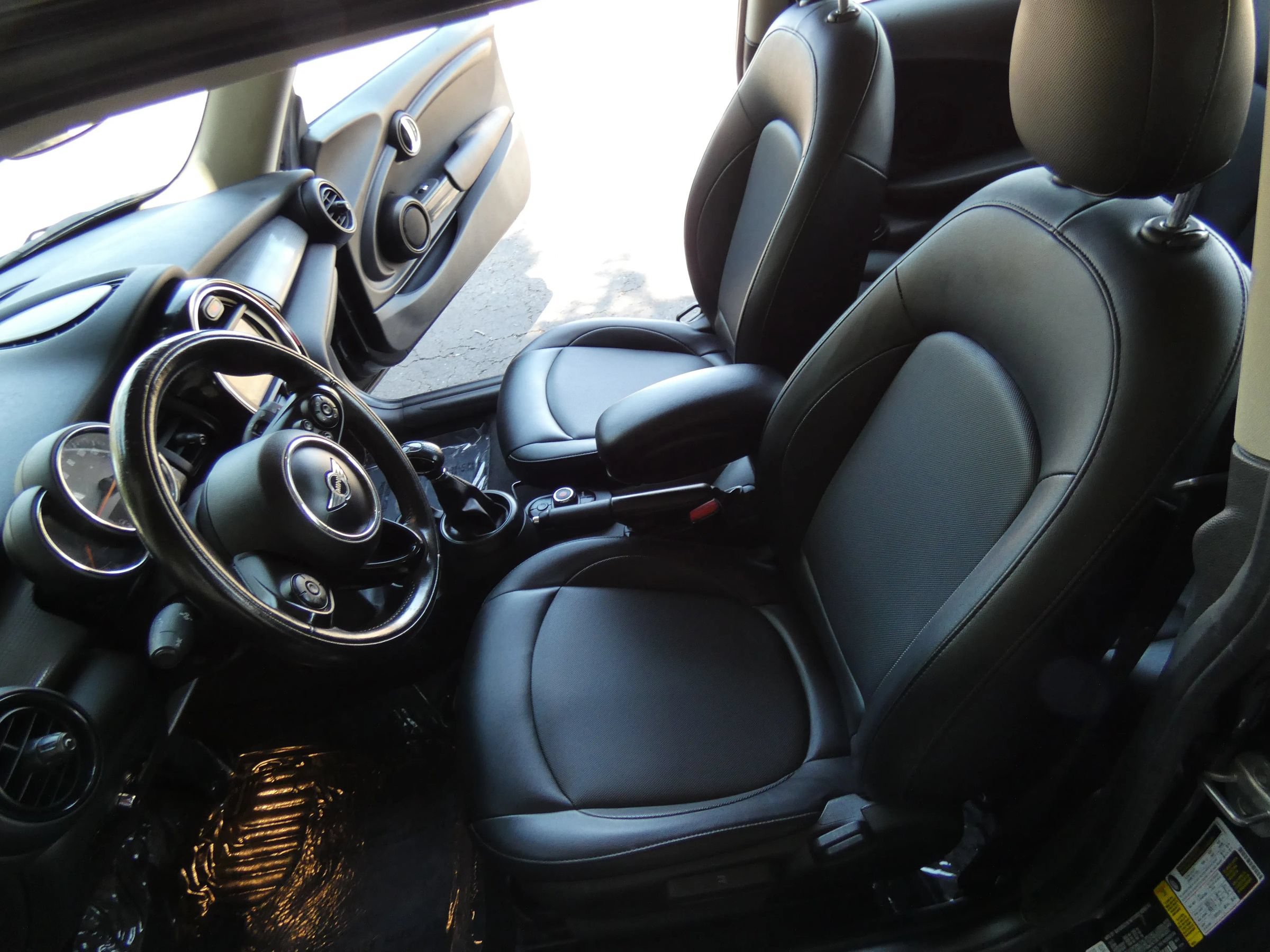 Used 2018 MINI Cooper 2-Door Hardtop FWD image 39