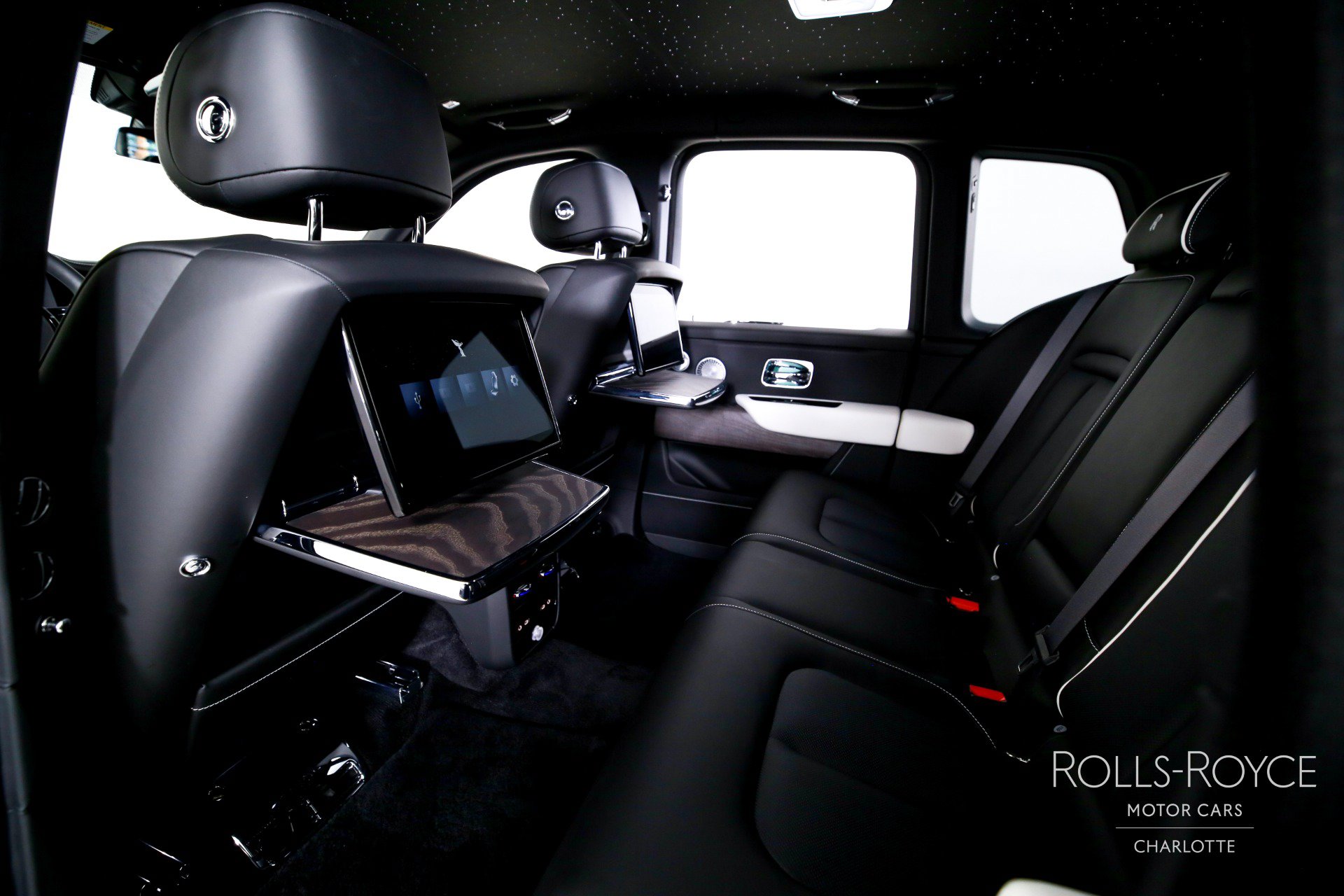 Used 2026 Rolls-Royce Cullinan AWD/4WD image 20