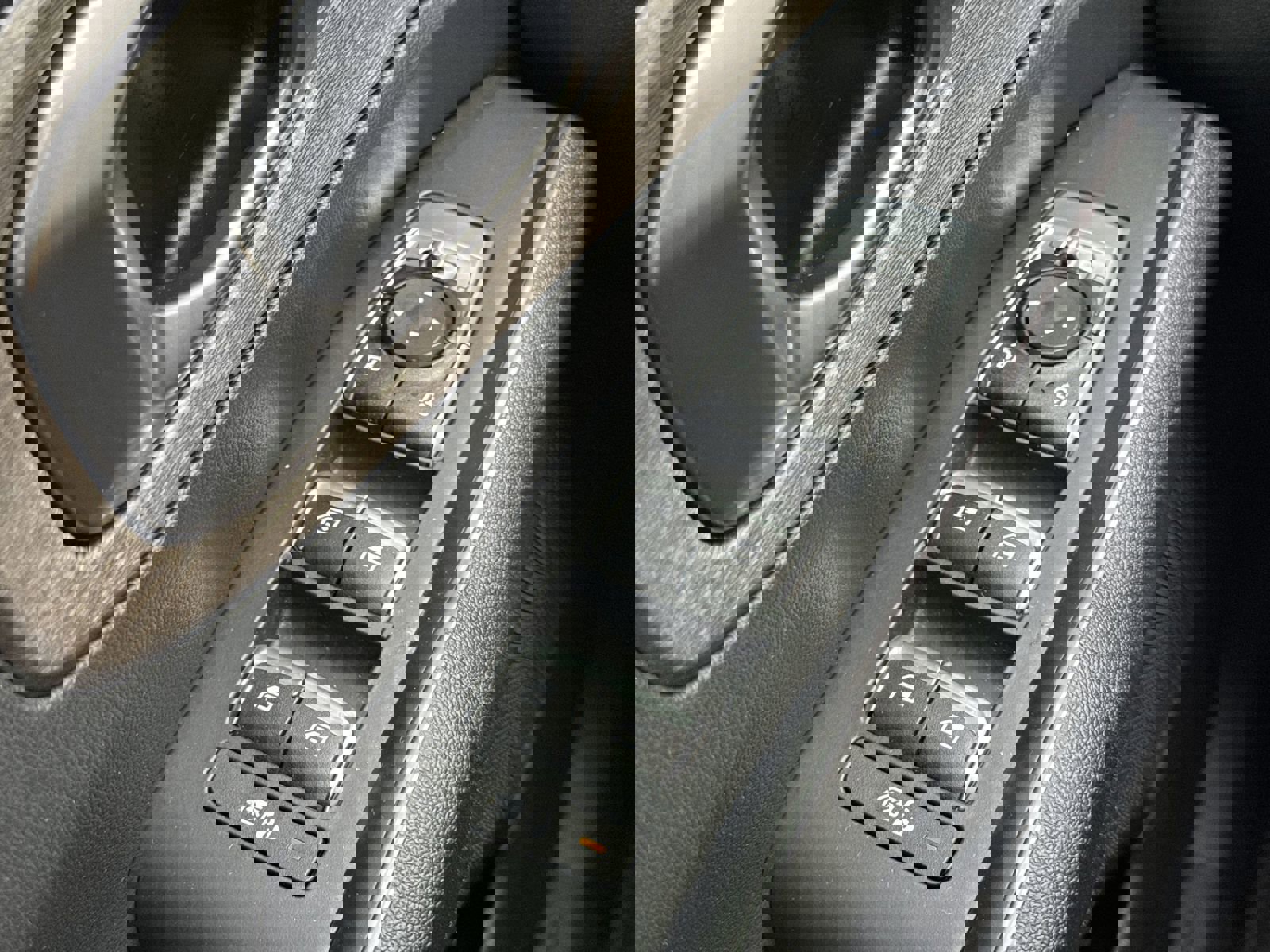 Used 2023 Kia Sorento EX w/ Panoramic Sunroof Package image 15