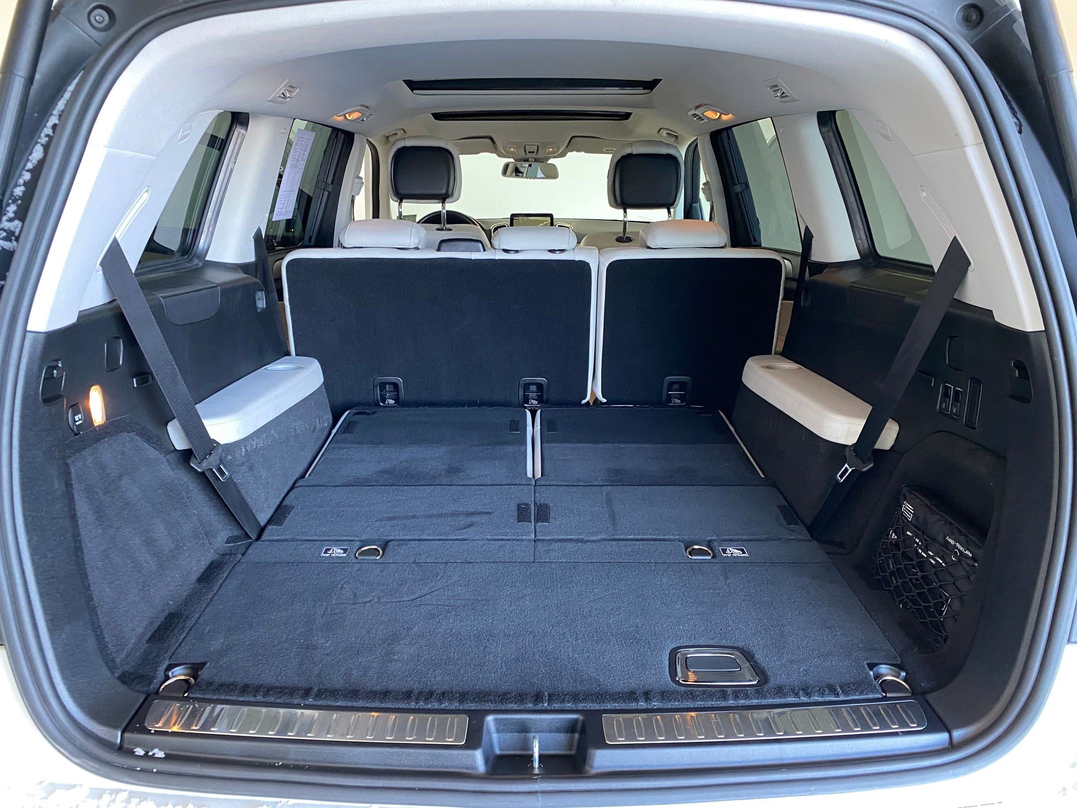 Used 2017 Mercedes-Benz GLS 550 4MATIC image 33