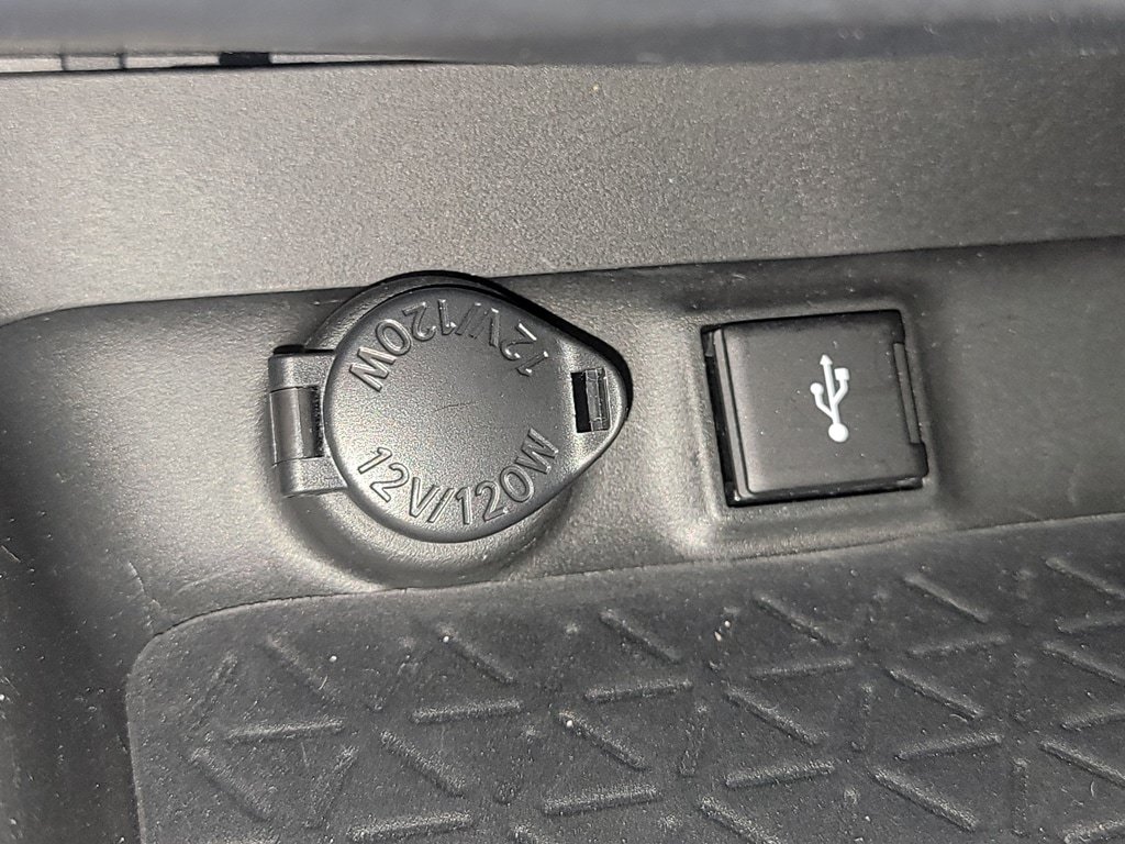 Certified 2020 Toyota RAV4 XLE Premium AWD/4WD image 24