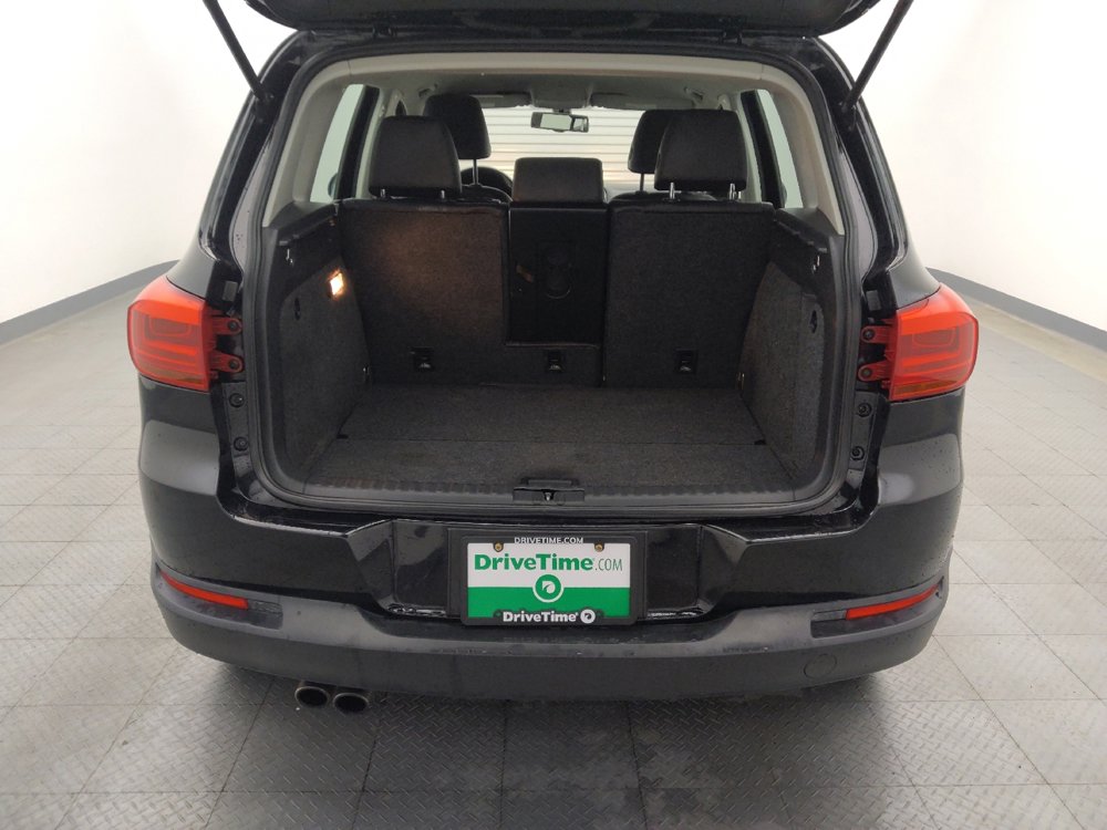 Used 2017 Volkswagen Tiguan S image 29