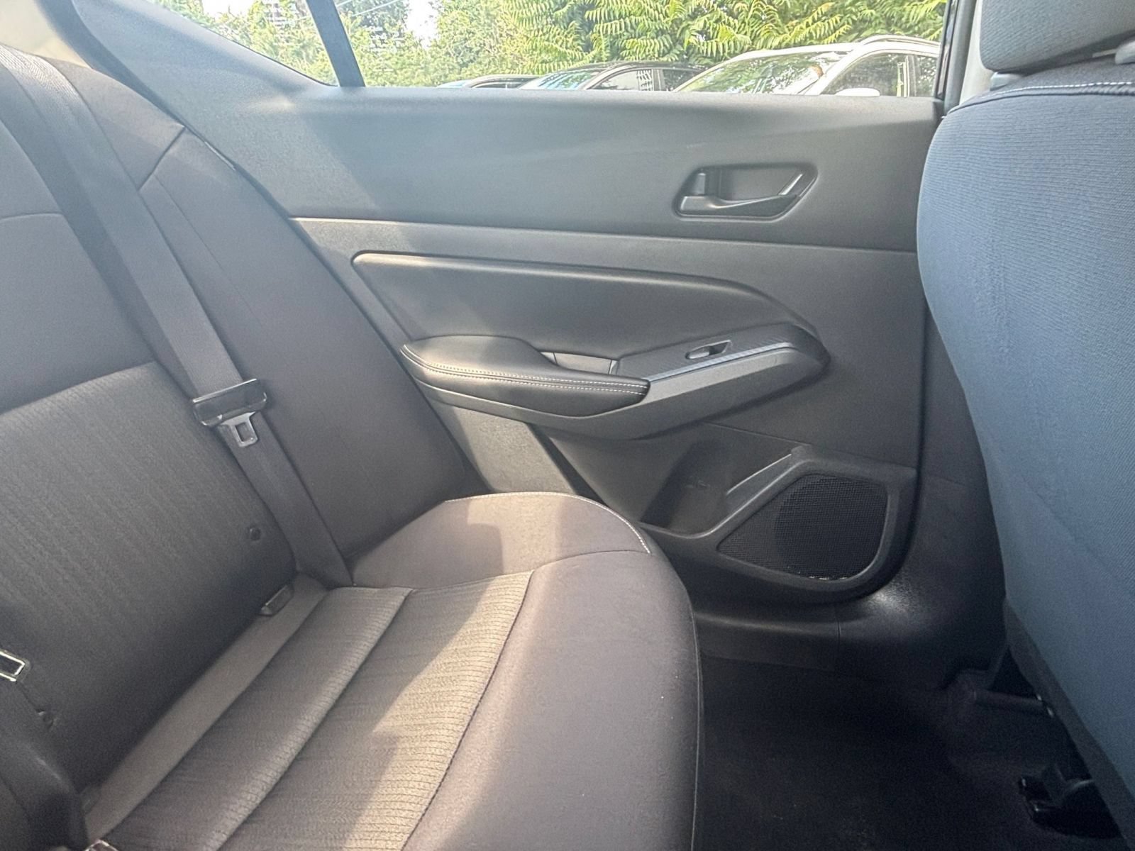 Used 2025 Nissan Altima 2.5 SV FWD image 37