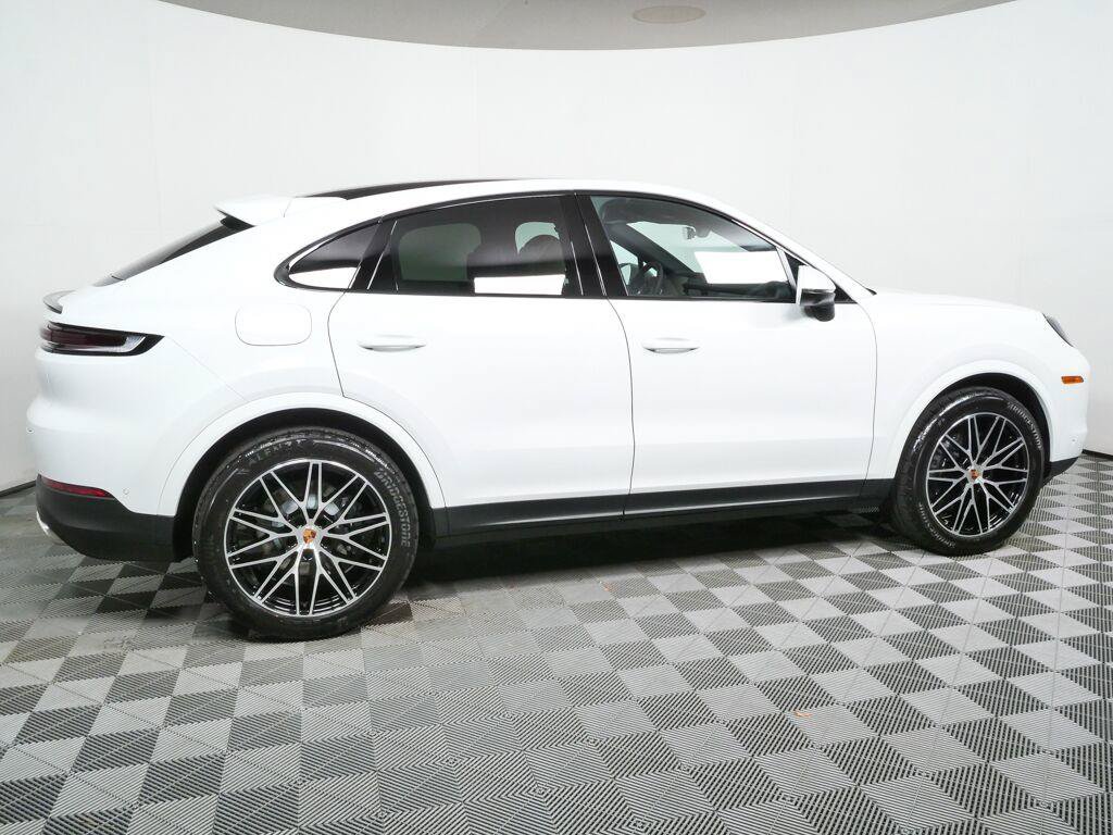 New 2026 Porsche Cayenne Coupe AWD/4WD image 29