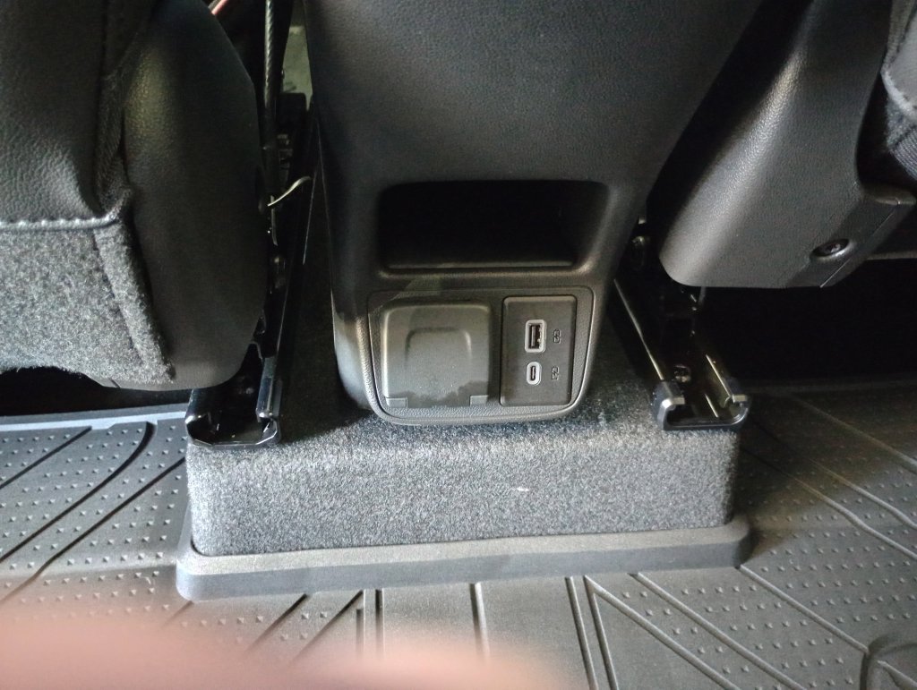 New 2026 Chevrolet TrailBlazer RS w/ Convenience Package FWD image 28