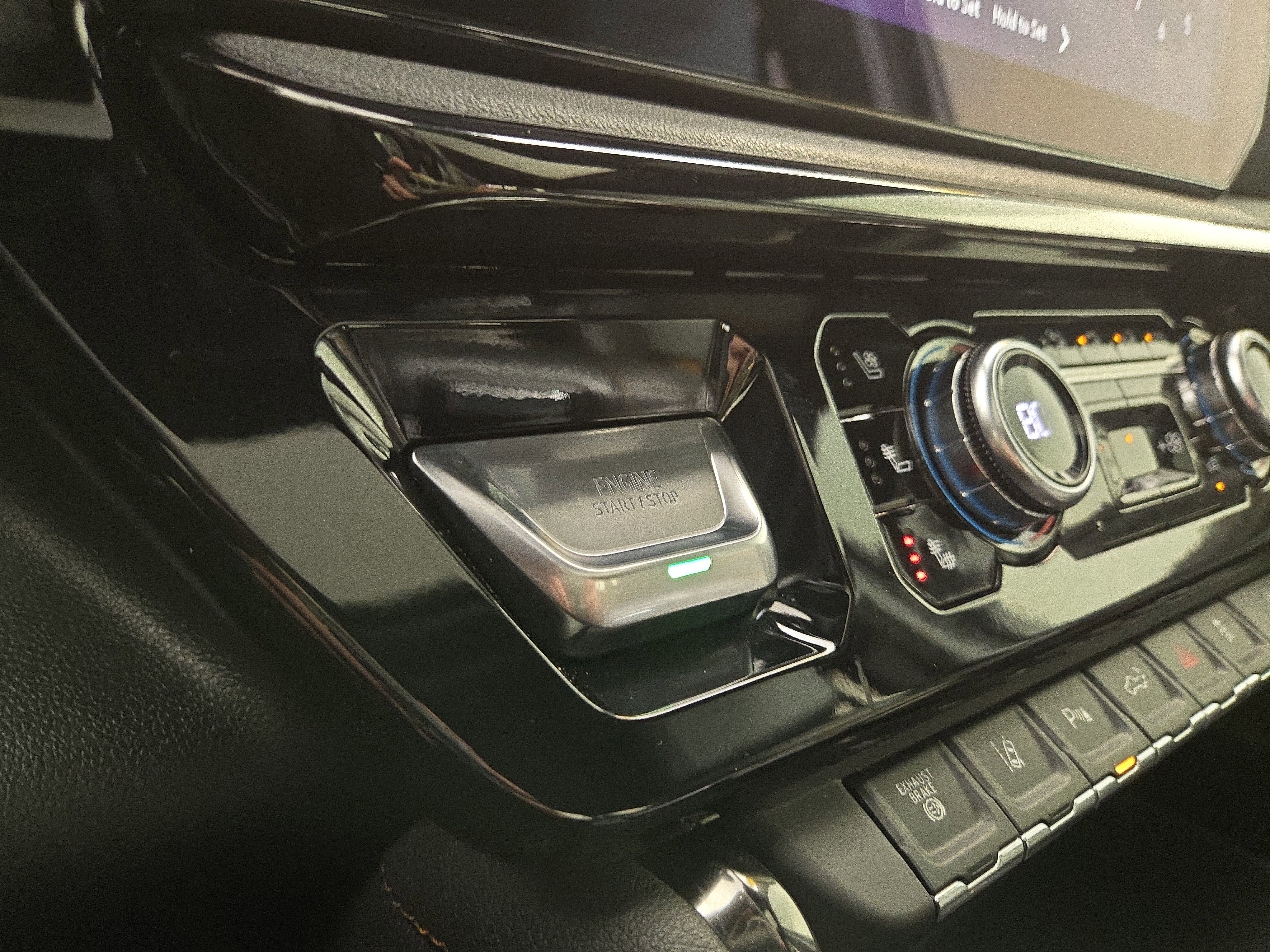 Certified 2024 GMC Sierra 3500 AT4 w/ AT4 Premium Plus Package image 26