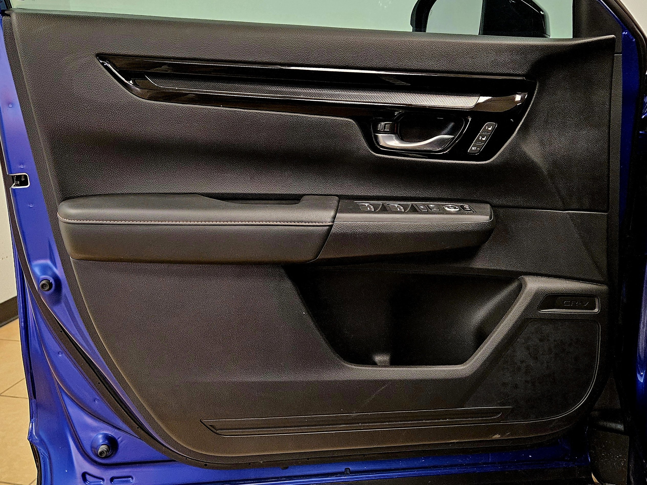 Used 2024 Honda CR-V Sport Touring image 11