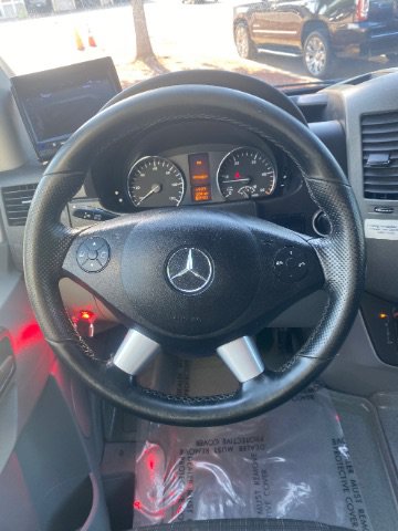 Used 2018 Mercedes-Benz Sprinter 3500 w/ Swivel Seat Package image 18