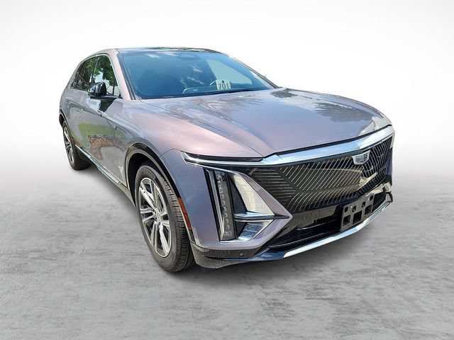 Certified 2024 Cadillac Lyriq Luxury AWD/4WD image 3