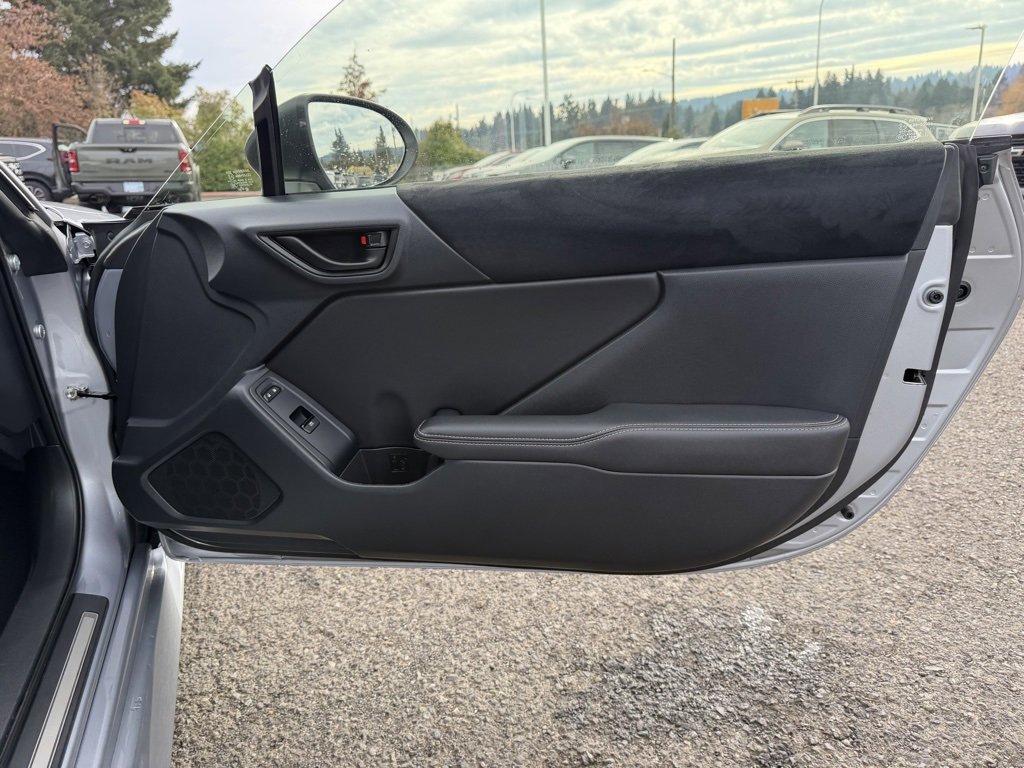 Used 2024 Toyota GR86 Premium image 29