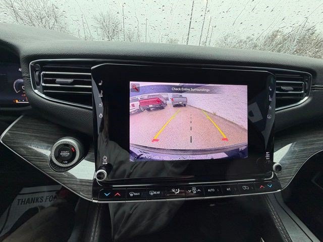 Used 2022 Jeep Wagoneer Series III AWD/4WD image 32