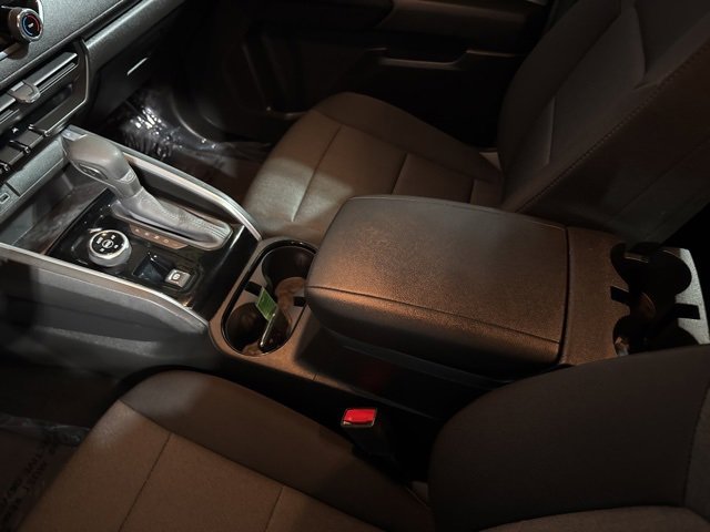 Used 2024 Chevrolet Colorado Trail Boss w/ Advanced Trailering Package image 11