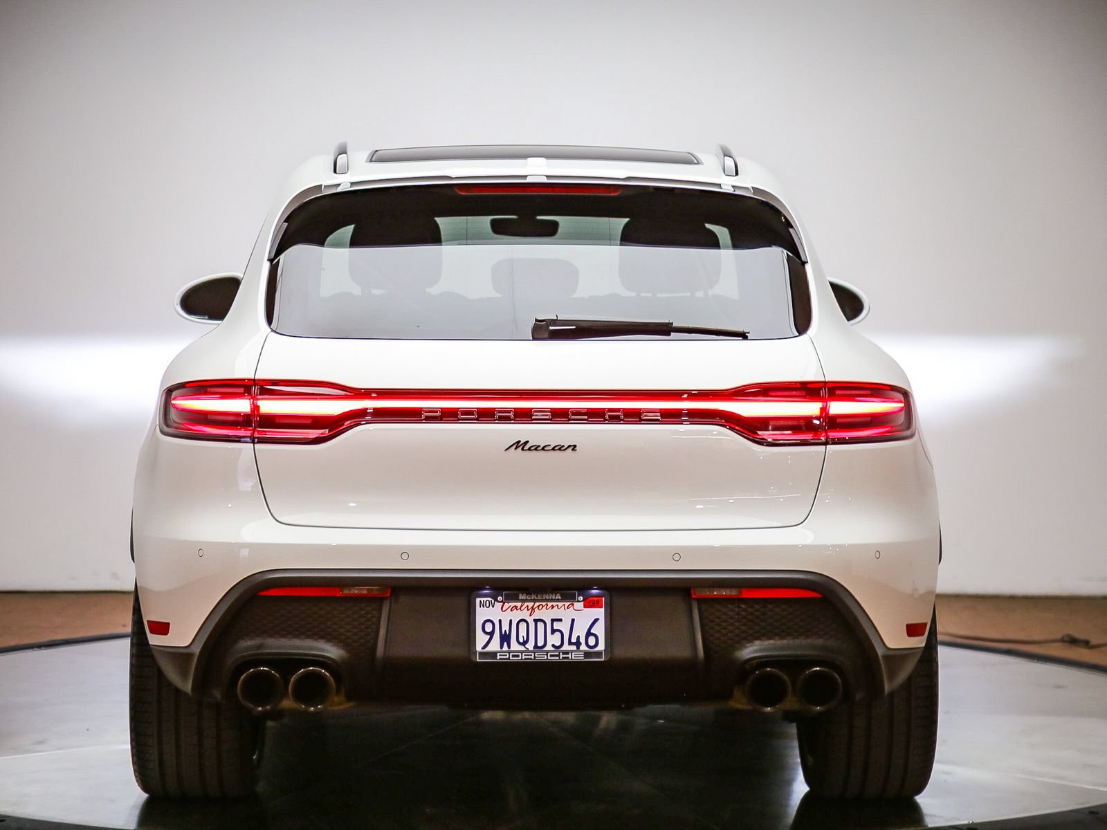 Certified 2026 Porsche Macan AWD/4WD image 39