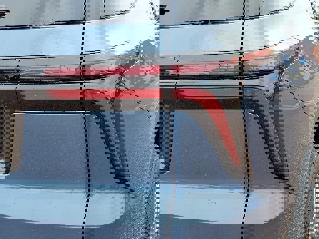 New 2026 Chevrolet Traverse LT image 9