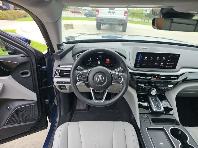 Used 2025 Acura MDX w/ Technology Package FWD image 26