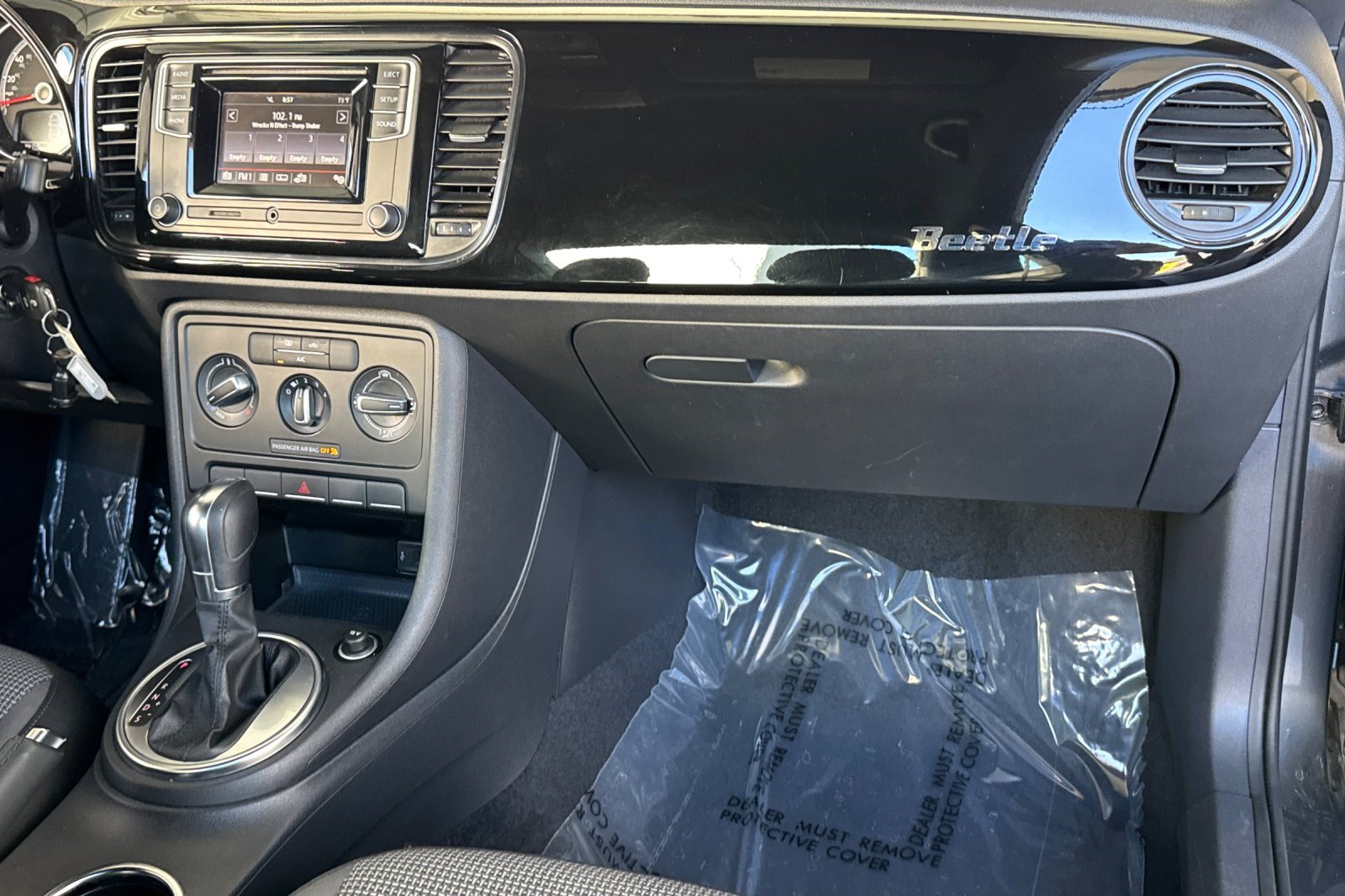 Used 2019 Volkswagen Beetle 2.0T S FWD image 16