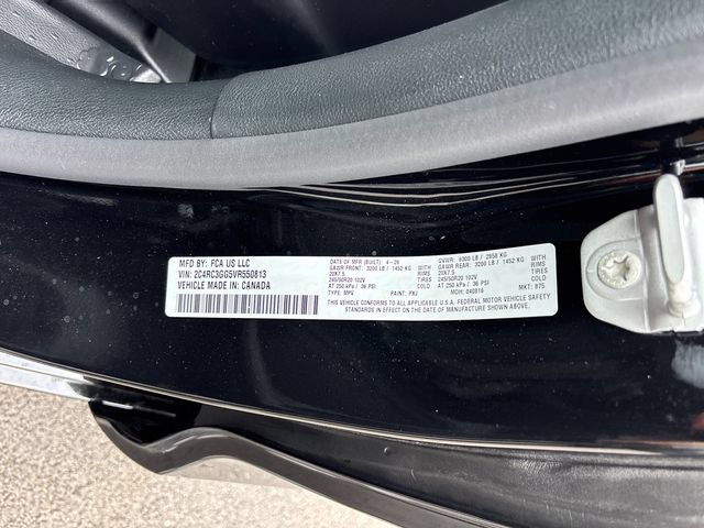 New 2027 Chrysler Pacifica Limited AWD/4WD image 38
