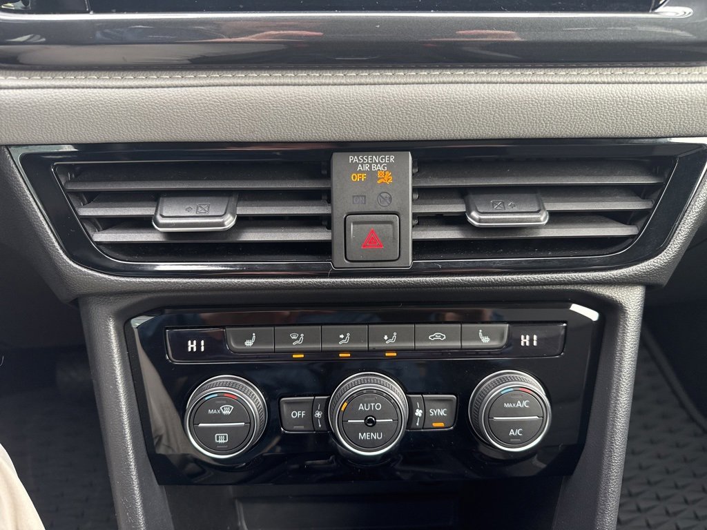 Used 2022 Volkswagen Taos SEL w/ Panoramic Sunroof Package image 22