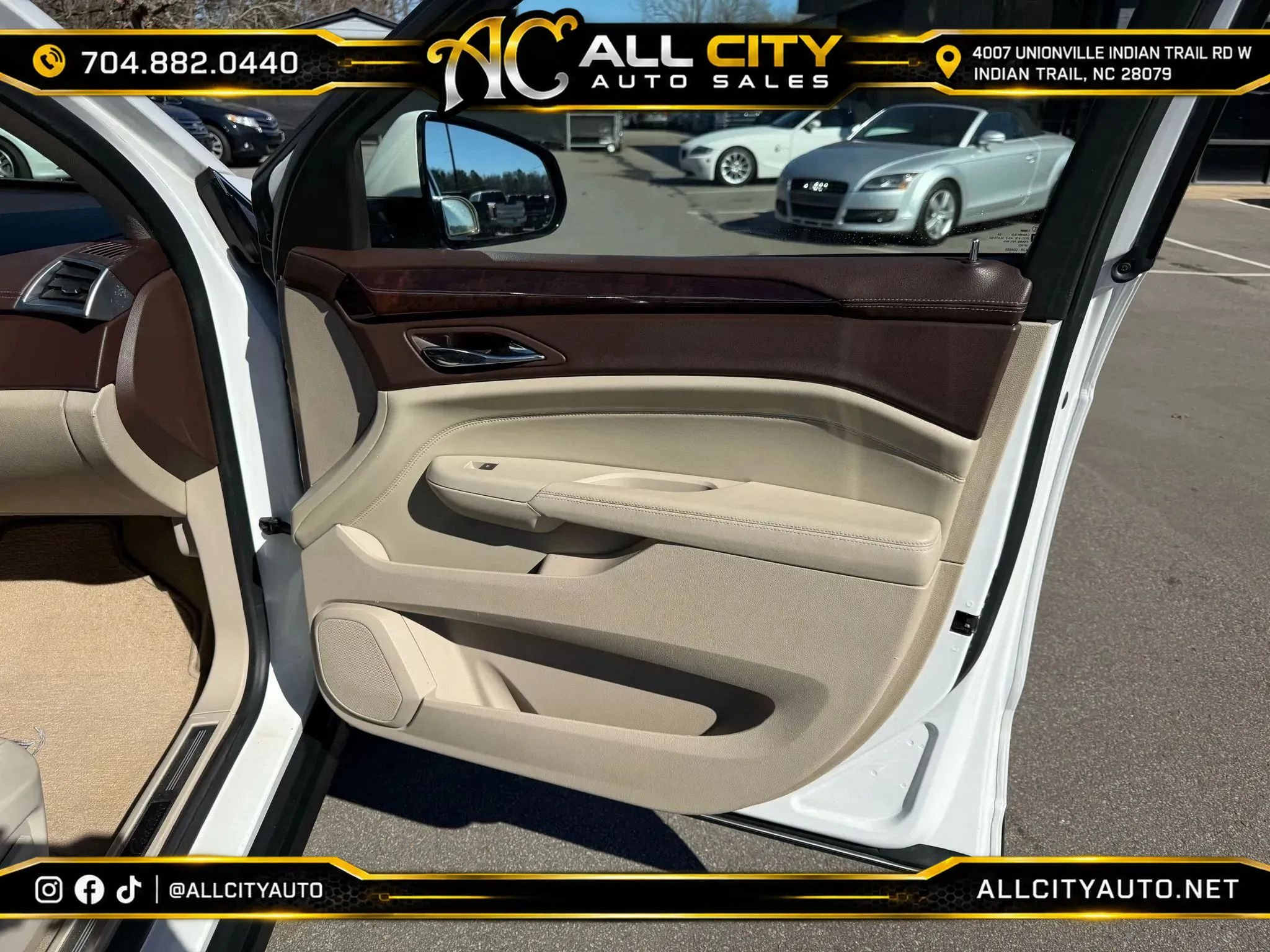 Used 2010 Cadillac SRX Premium FWD image 14