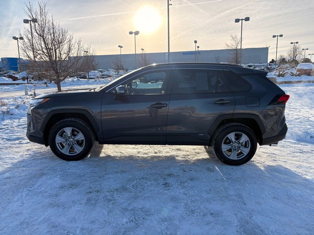 Used 2025 Toyota RAV4 XLE image 4