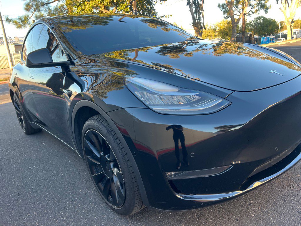 Used 2022 Tesla Model Y Long Range image 7