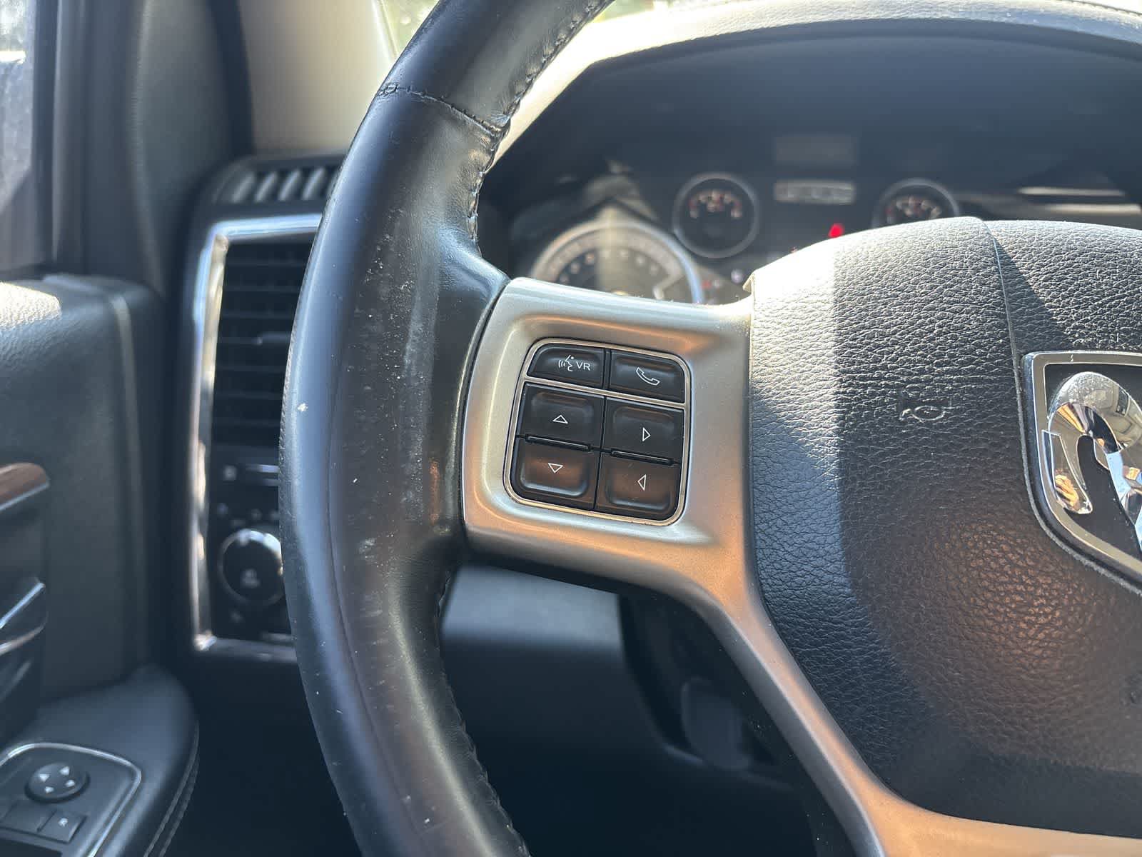 Used 2014 RAM 1500 Laramie w/ Trailer Tow Group AWD/4WD image 10