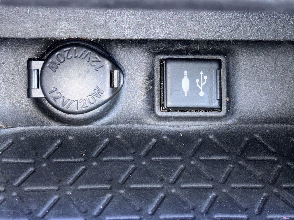 Used 2019 Toyota RAV4 XLE Premium w/ Cold Weather Package image 10