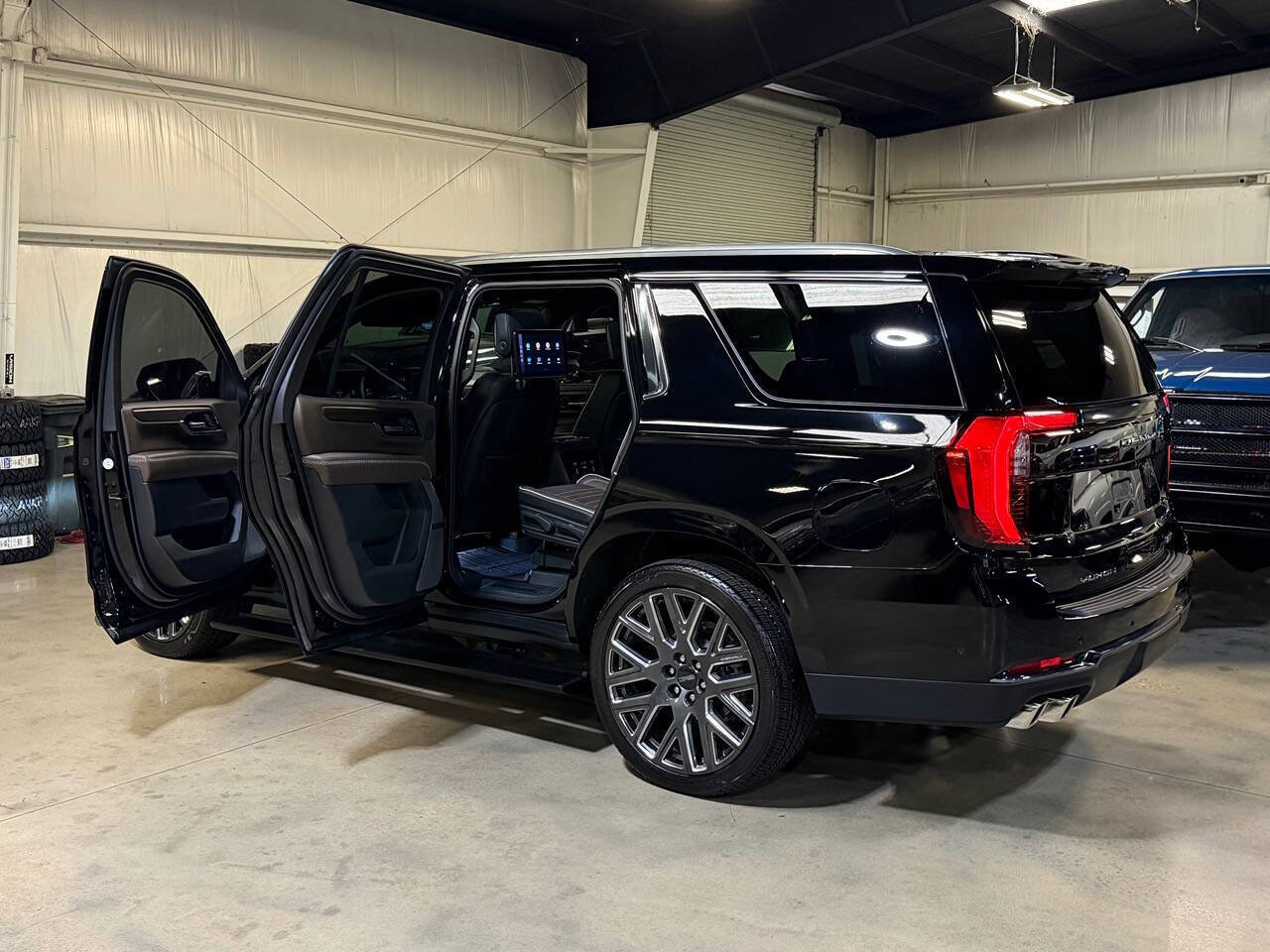 Used 2026 GMC Yukon Denali Ultimate AWD/4WD image 50