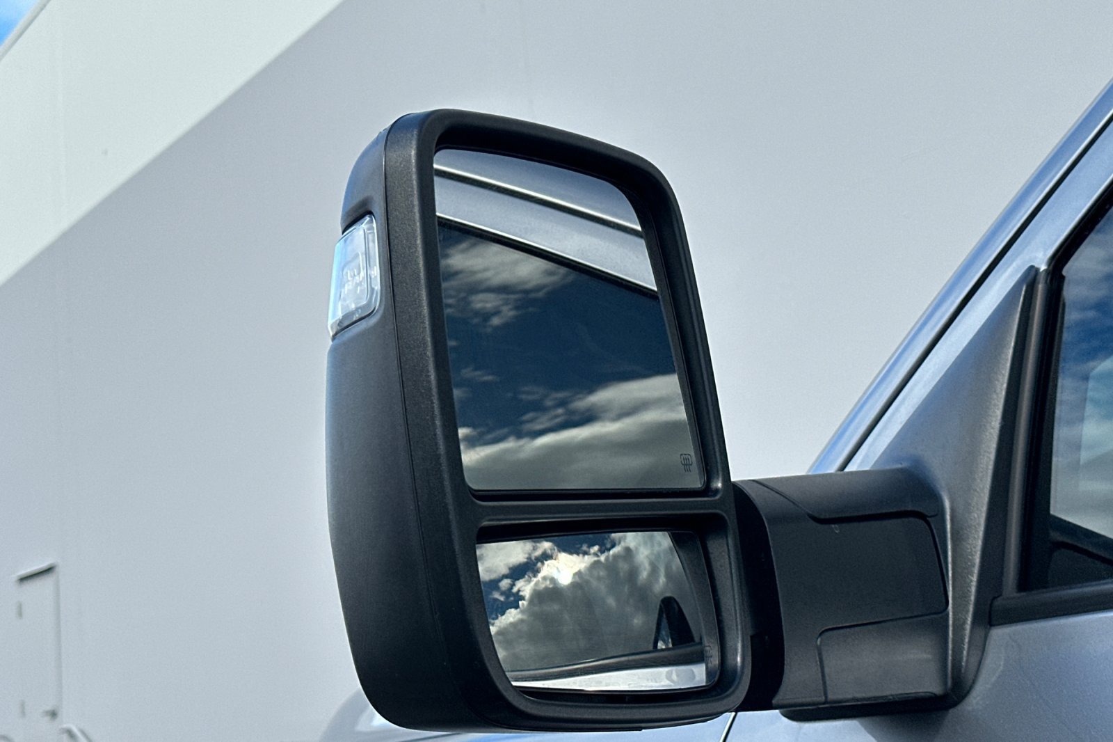 Used 2024 RAM 3500 Tradesman w/ Chrome Appearance Group AWD/4WD image 50