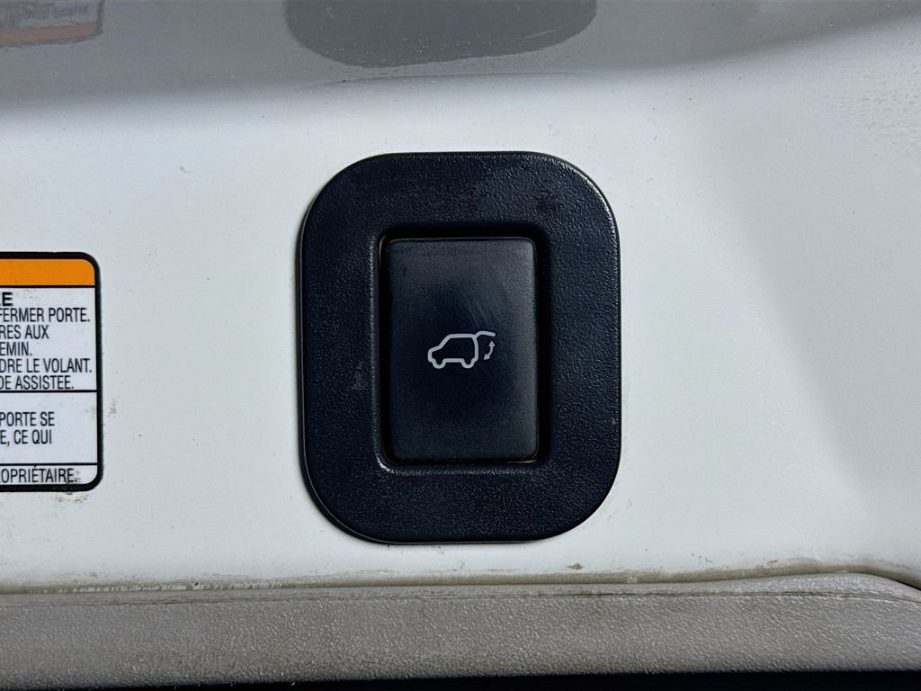Used 2015 Toyota Sienna SE FWD image 27