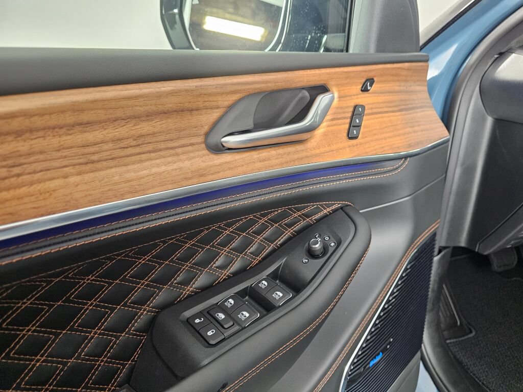 New 2026 Jeep Grand Cherokee L Summit AWD/4WD image 21