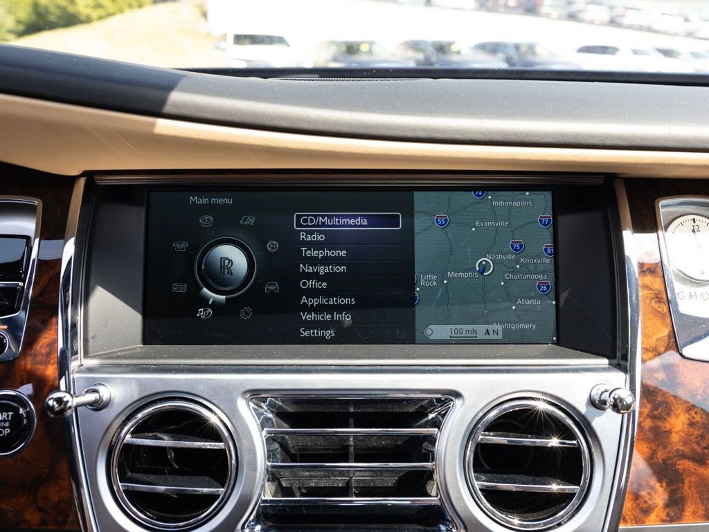 Used 2013 Rolls-Royce Ghost image 46