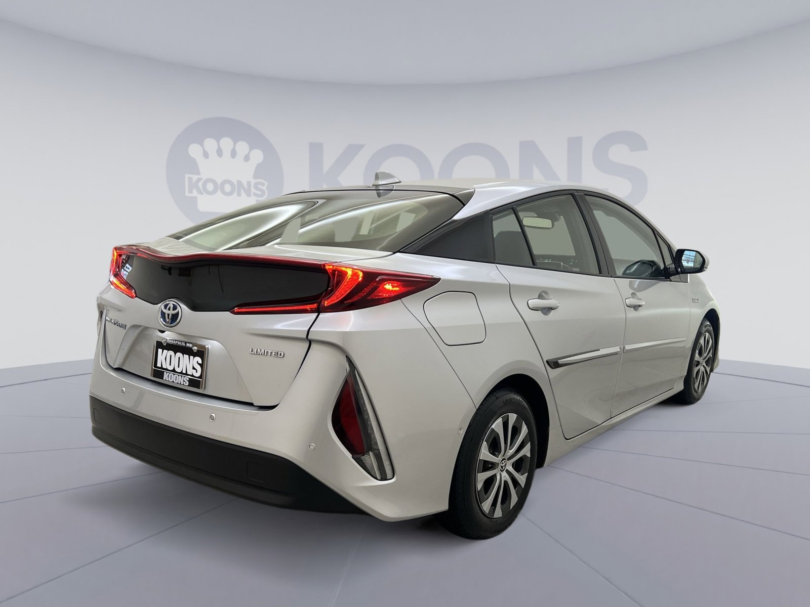 Used 2020 Toyota Prius Prime Limited image 5