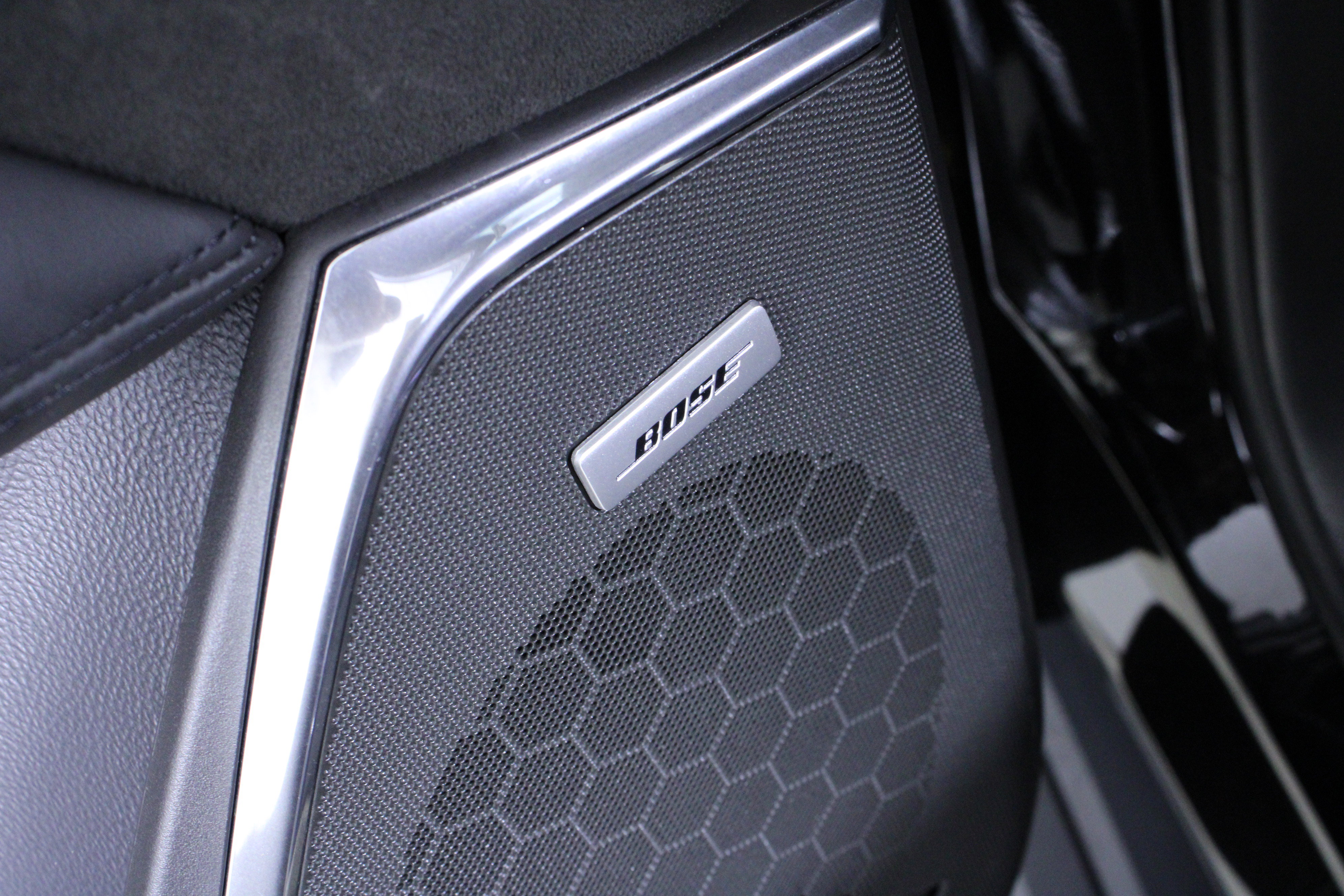 Used 2017 Cadillac Escalade Platinum image 22