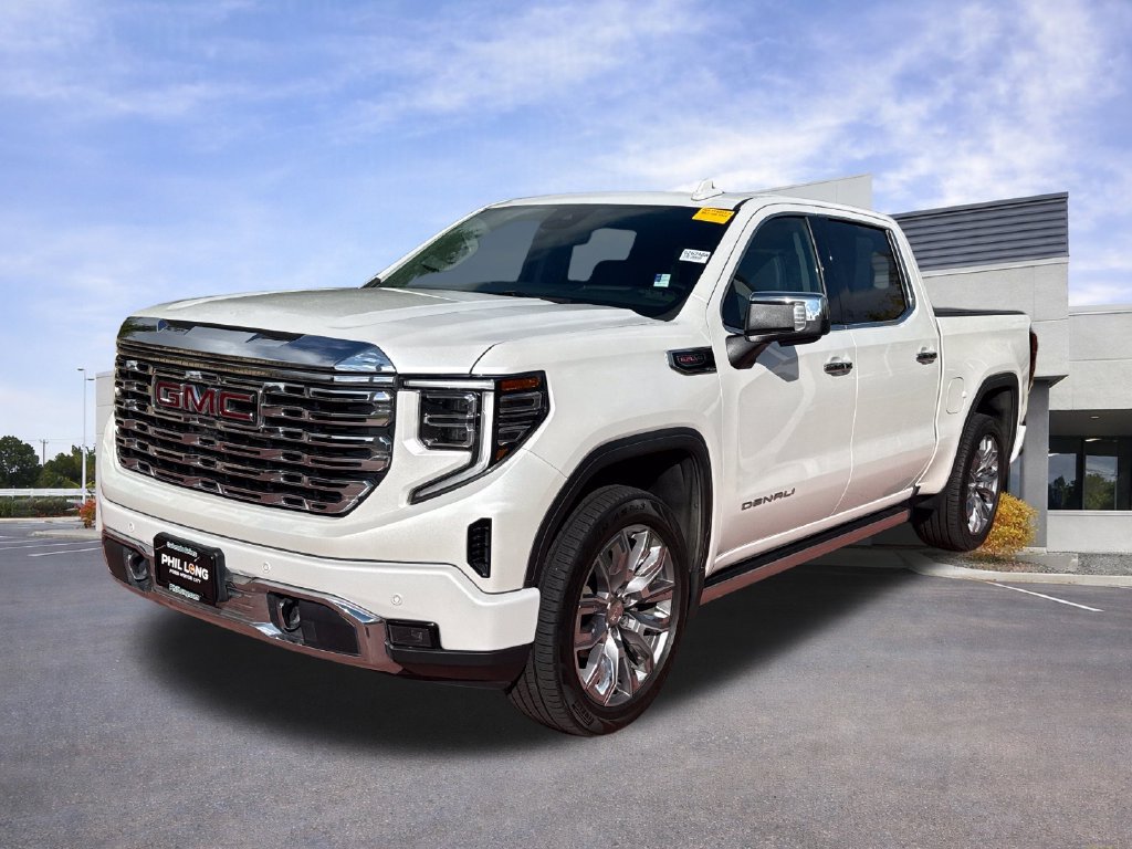 Used 2023 GMC Sierra 1500 Denali AWD/4WD image 4