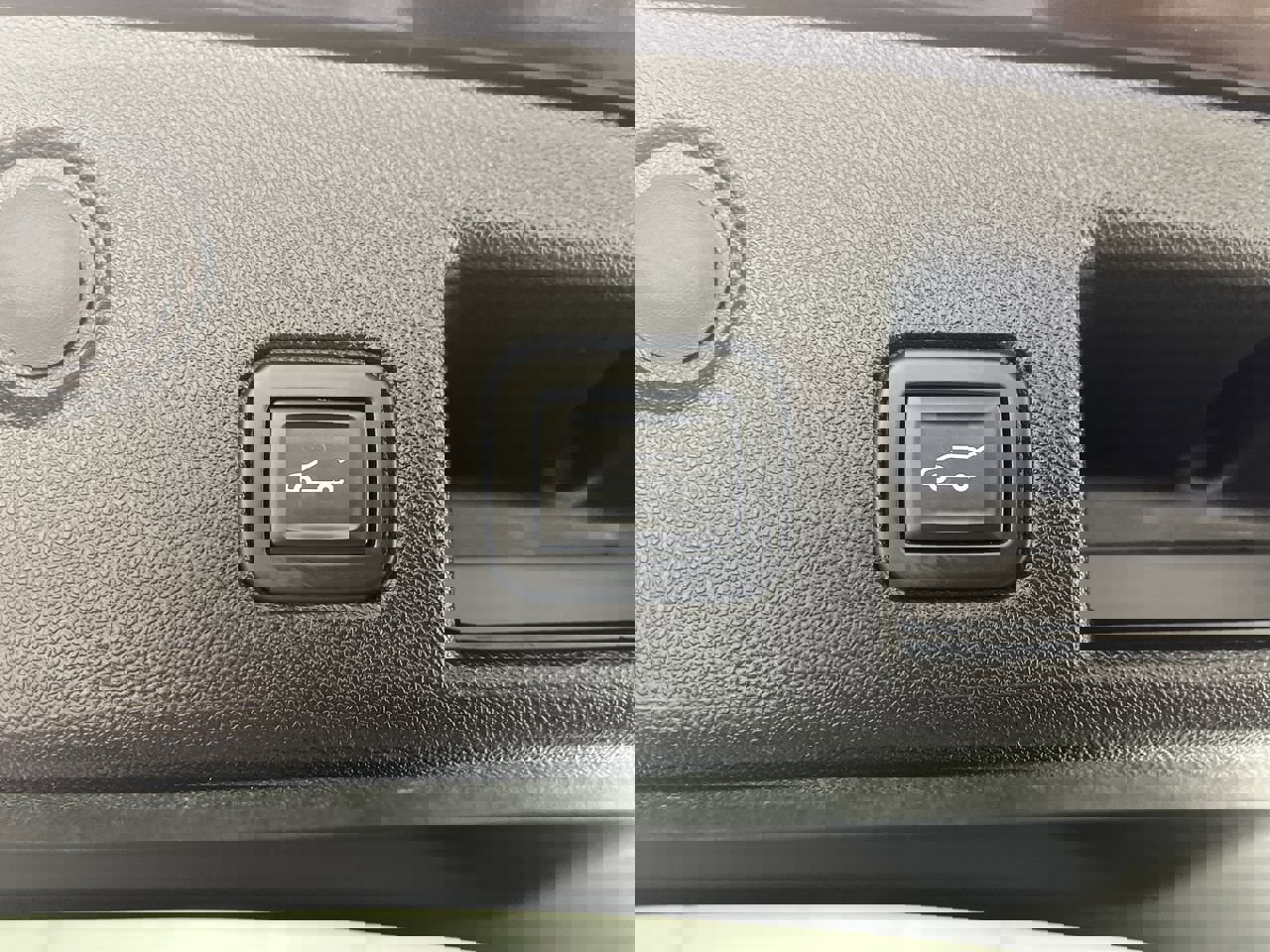 Used 2020 Chevrolet Equinox LT image 29