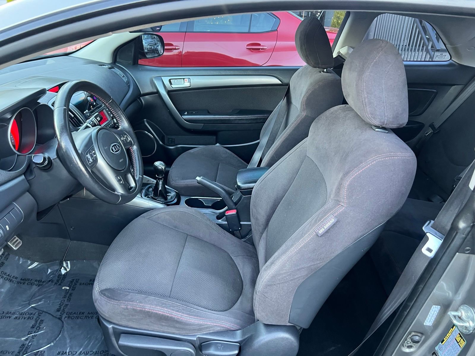 Used 2012 Kia Forte Koup SX image 11