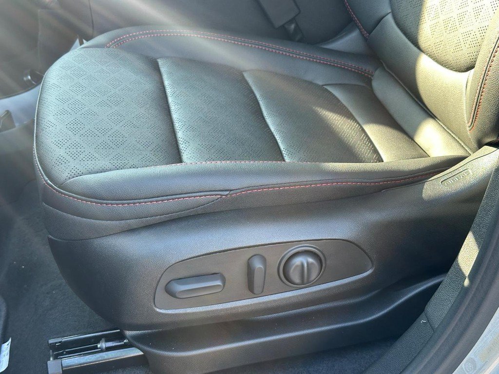New 2027 Chevrolet Bolt RS w/ Technology Package FWD image 17