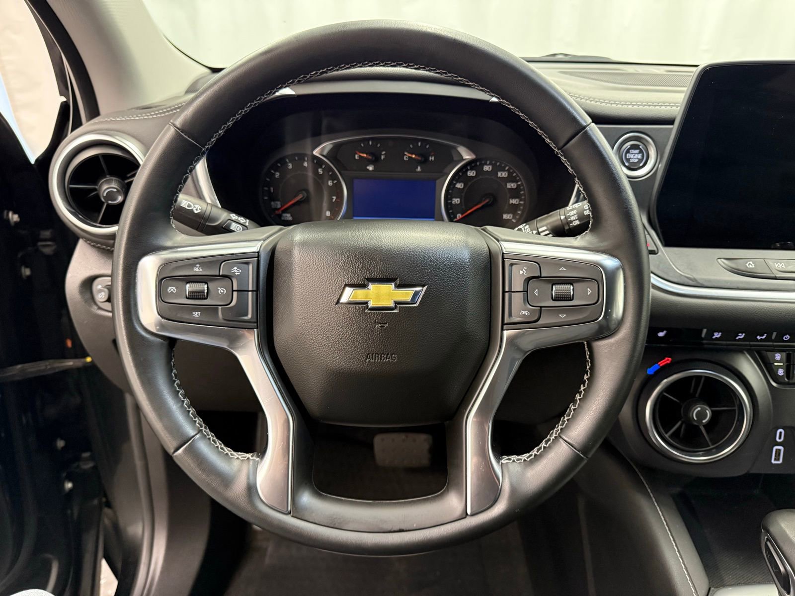 Used 2024 Chevrolet Blazer LT w/ Redline Edition image 11